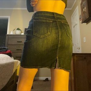 Tommy Hilfiger denim mini skirt